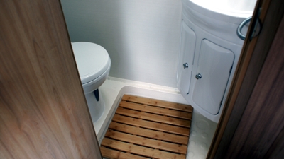 Shower Tray & Duckboard